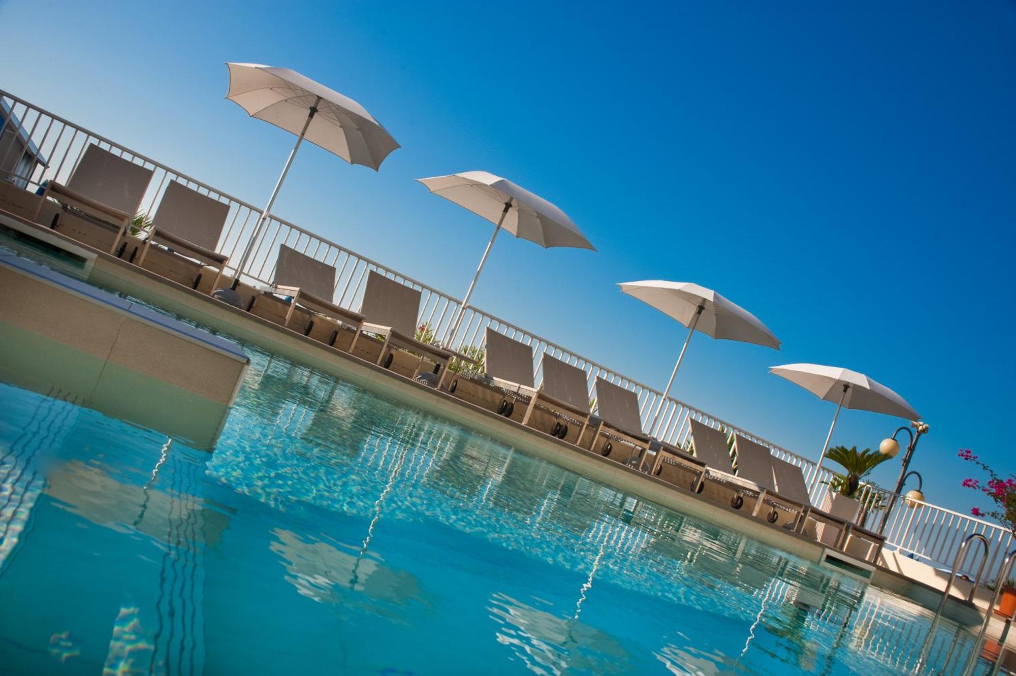 Hotel Canarie Lido di Jesolo Exteriör bild